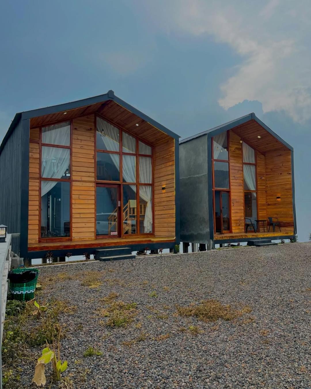 Tower Hill Cabin Dieng Екстериор снимка